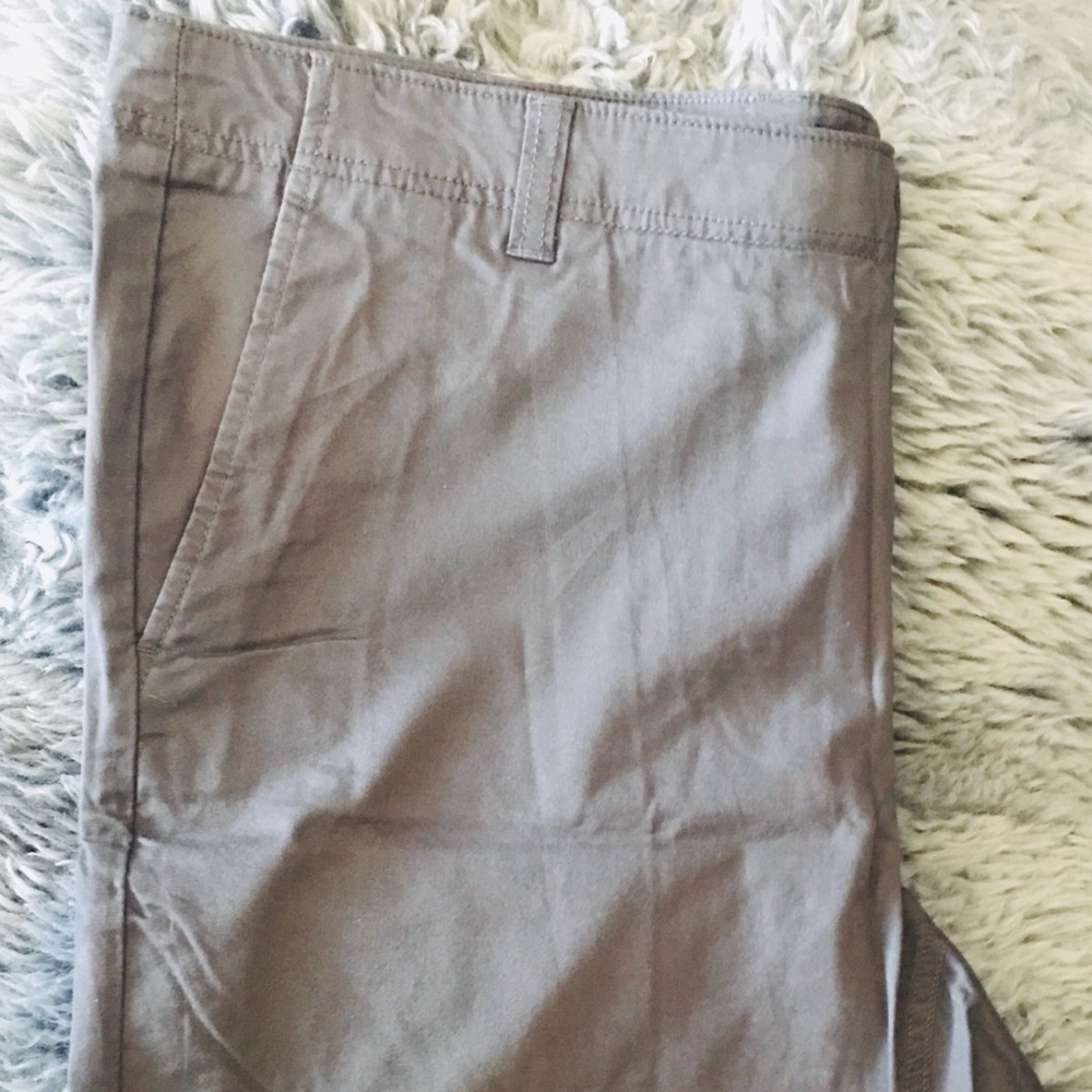 Casuals by Roundtree & Yorke Men's Shorts Stretch Fit